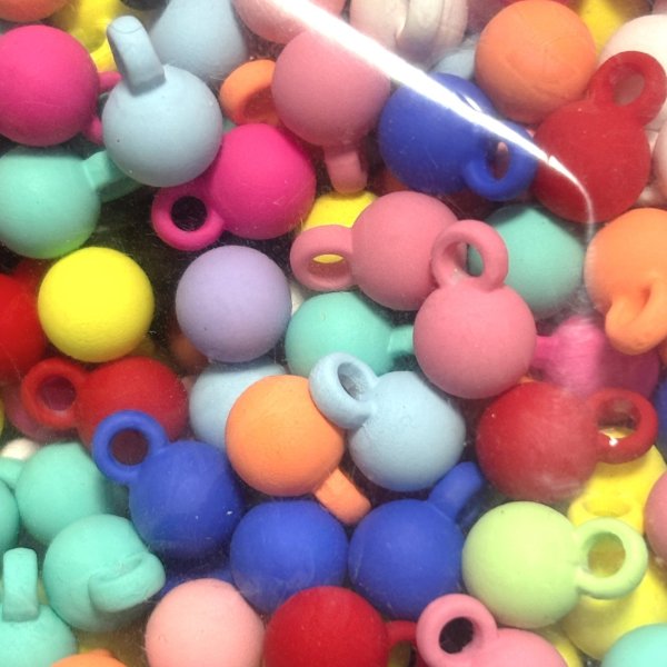 画像1: カン付きビーズ　マットカラフルmix10mm (1)