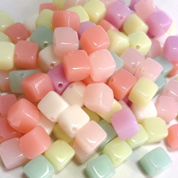 画像1: ゼリーカラー斜めキューブビーズ 量り売り約50g (1)