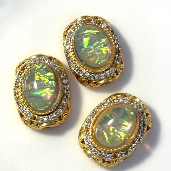 画像2: アウトレットカボション2ホール　1個 (2)